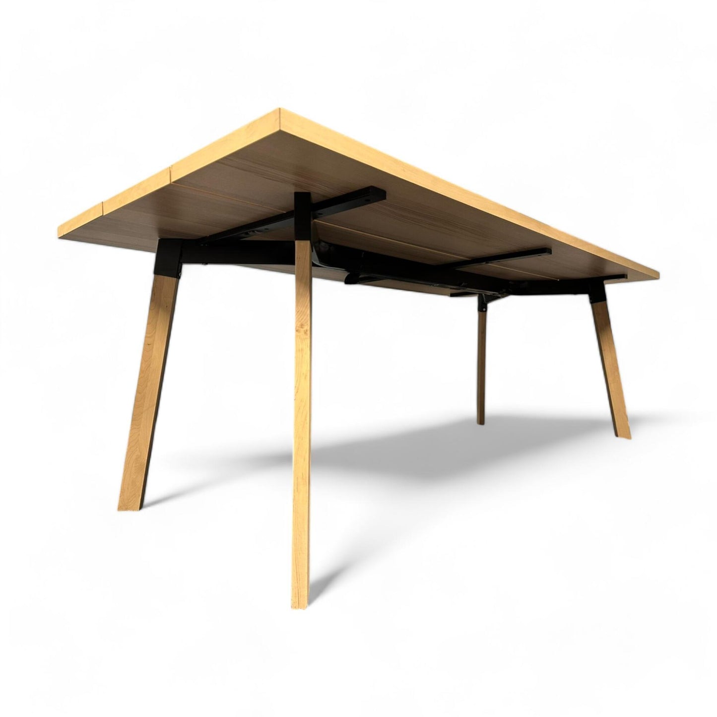 Ypperlig spisebord fra IKEA x Hay