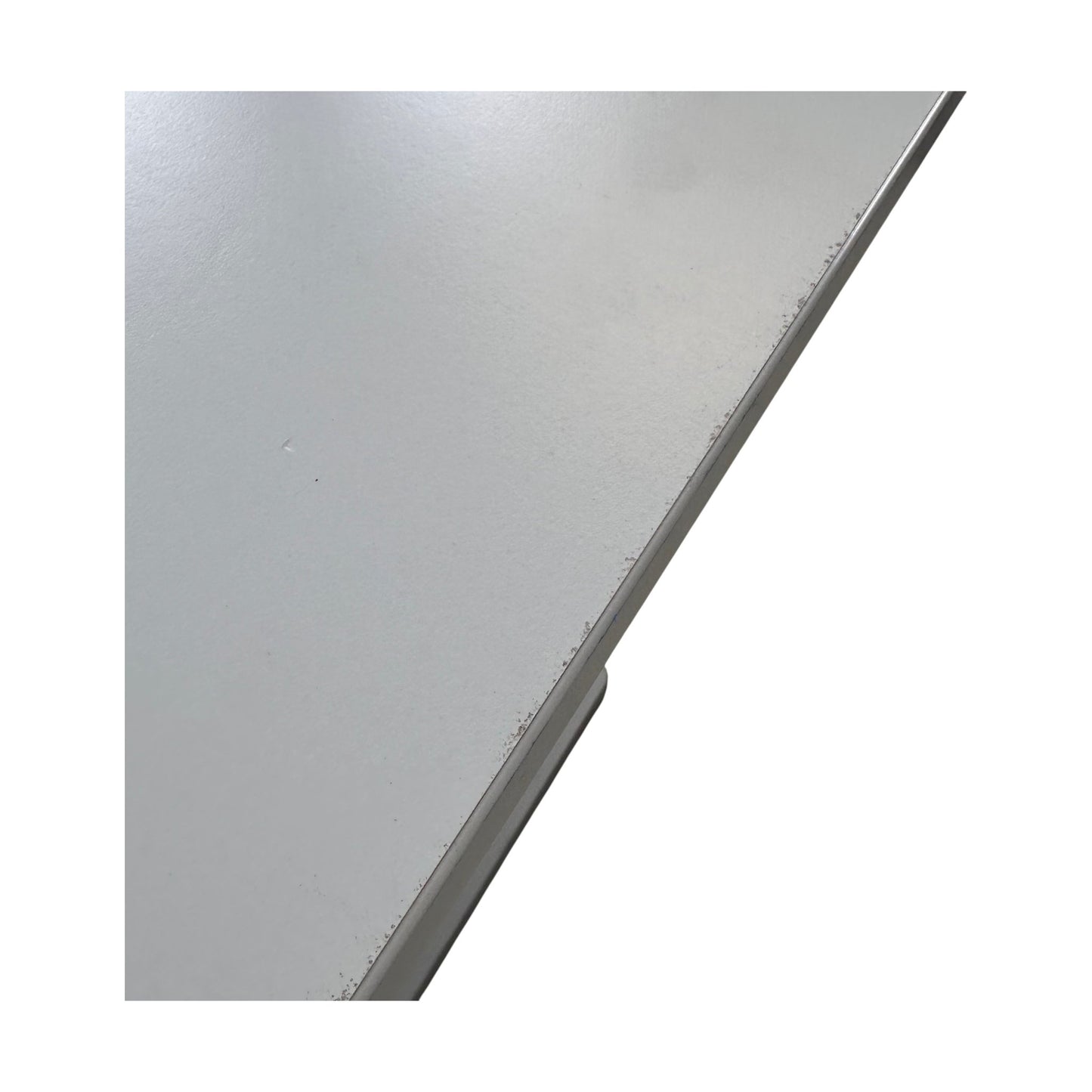 Elektrisk hev/senk skrivebord 140x80 cm, grå laminat, Kinnarps