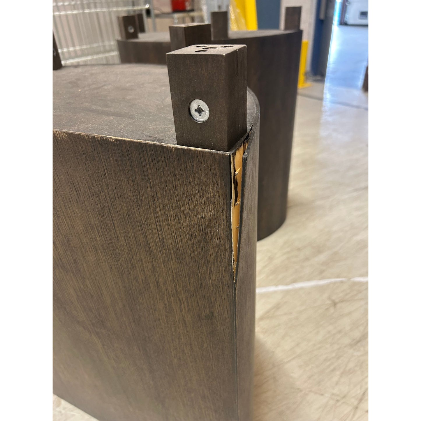 Mie spisebord brun fra Kid, Ø127 cm
