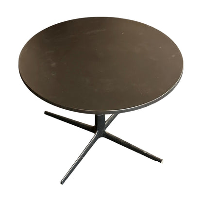 Sort loungebord fra Arper, WIM, 70x50 cm