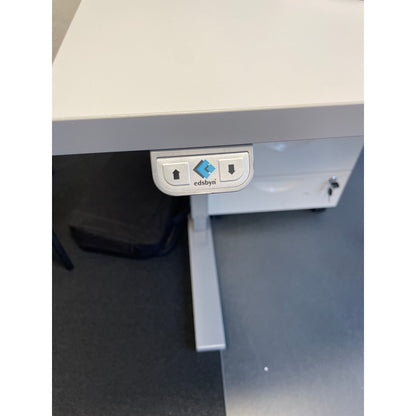 Edsbyn elektrisk hev/senk skrivebord, grå, 180x90 cm