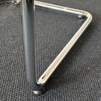 Visavis møteromsstol fra Vitra, svart