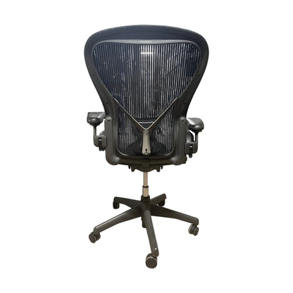 Aeron kontorstol fra Herman Miller, svart