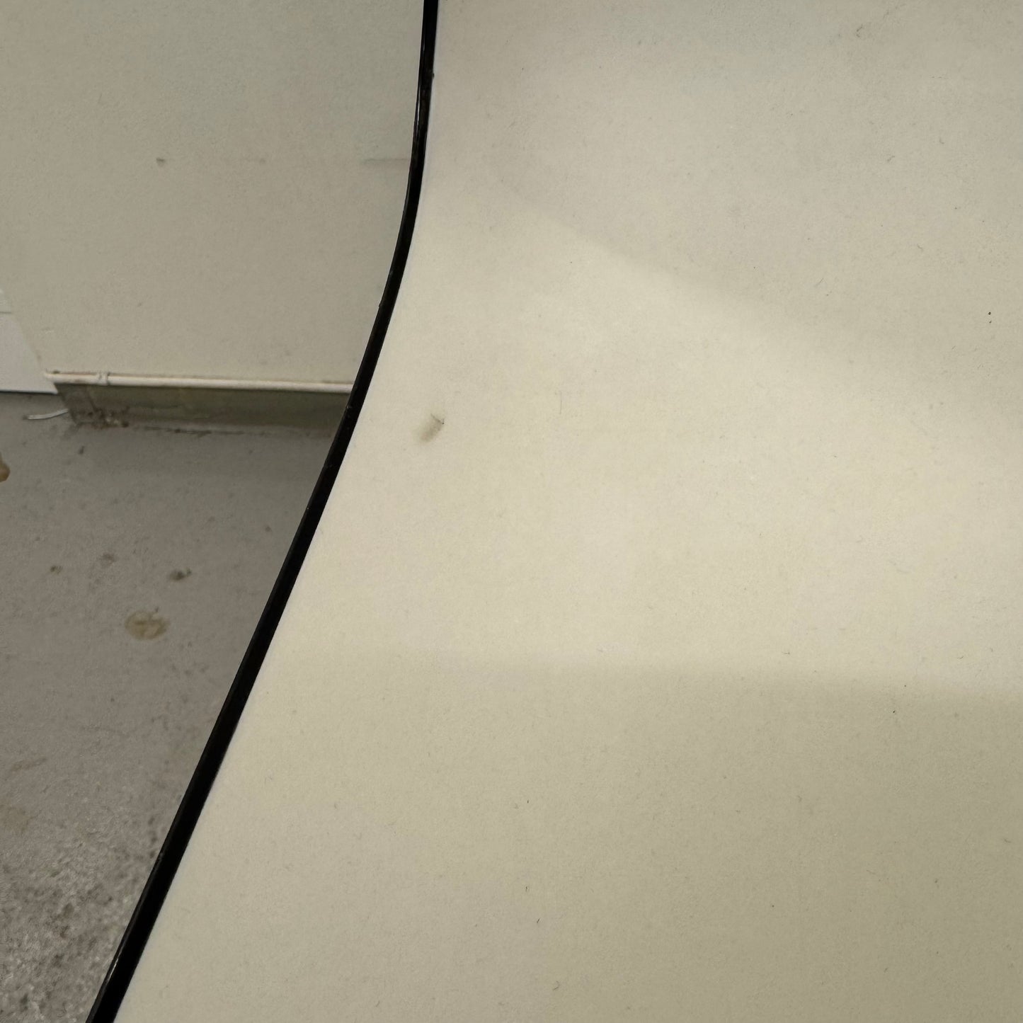 Arper Catifa 46 møteromsstol, hvit, stabelbar