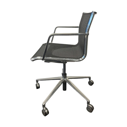 ICF Una møteromsstol, svart, med armlener og hjul