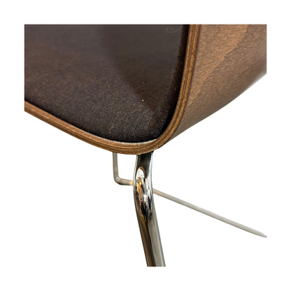 Brunner møtestol med tre rygg, brun