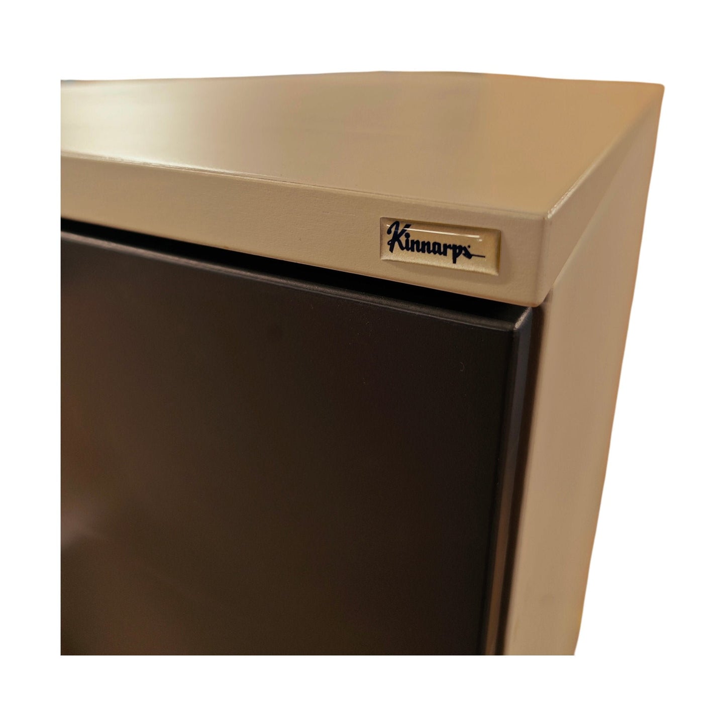 Tårnskap fra Kinnarps, venstreåpning, grå