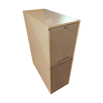 Tårnskap fra Dencon, høyreåpning, grå