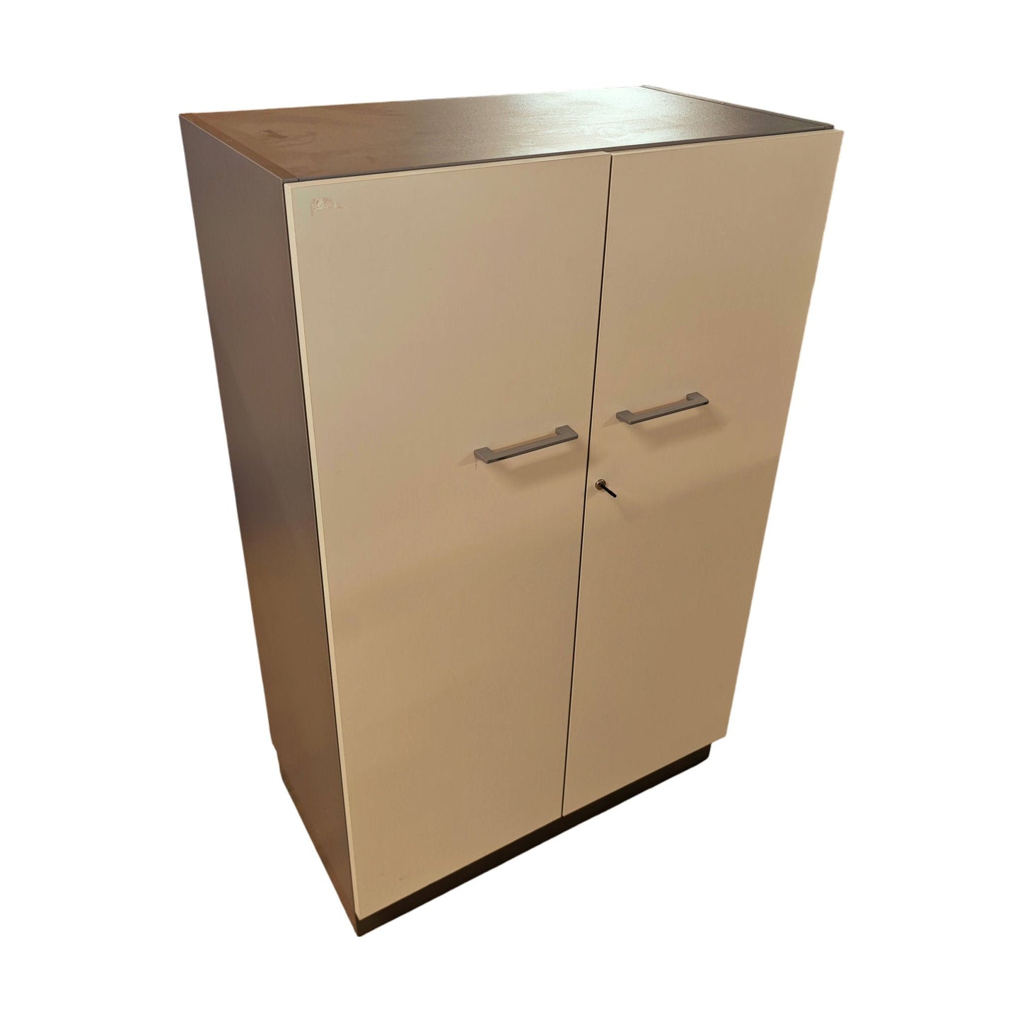 Låsbart skap fra Materia, grå, med to dører