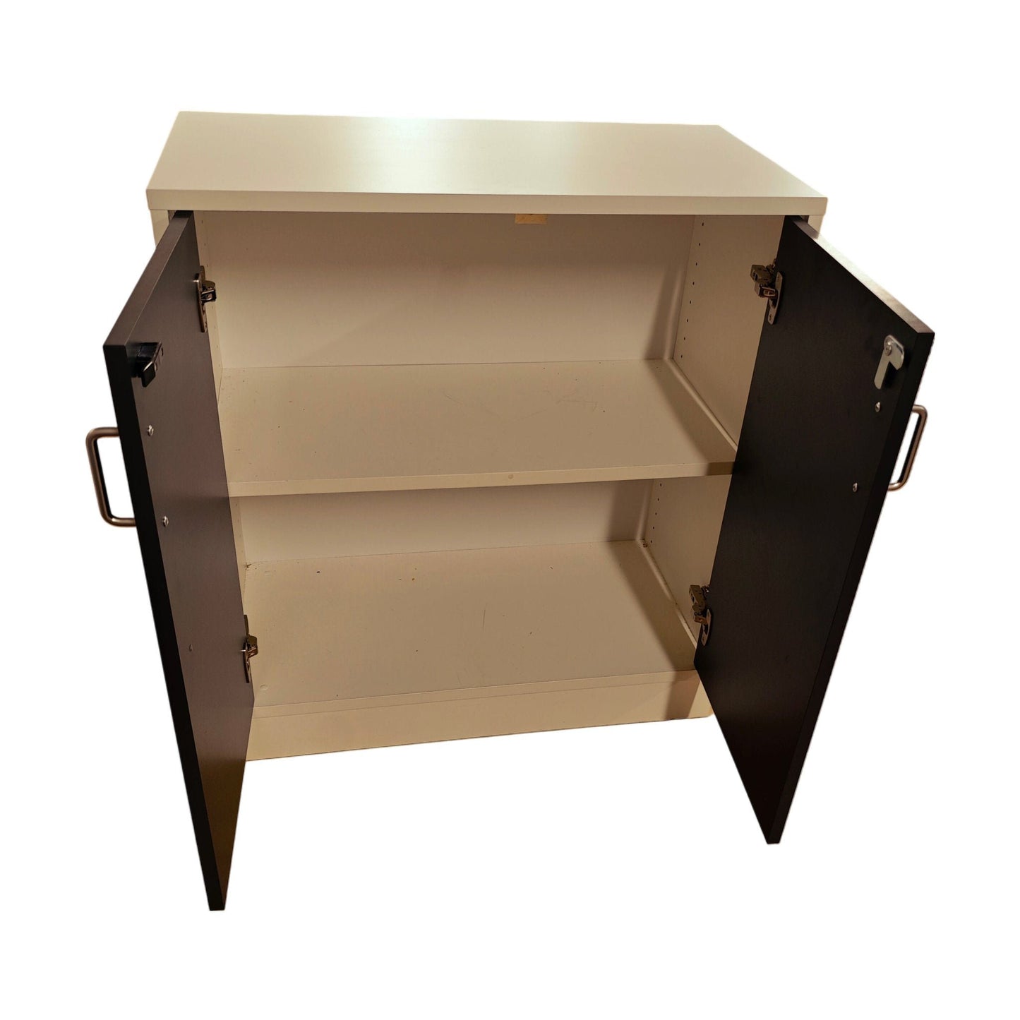 Låsbart arkivskap fra Svenheim, hvit med grå dører