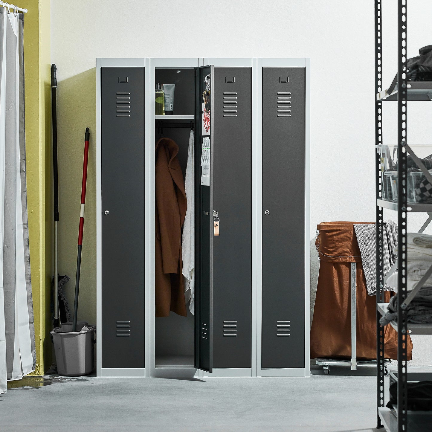 Garderobeskap CLICK, flatpakket, metall