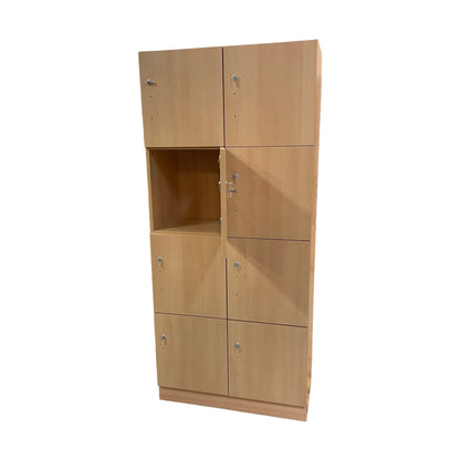 Småromsskap fra Svenheim i bøk