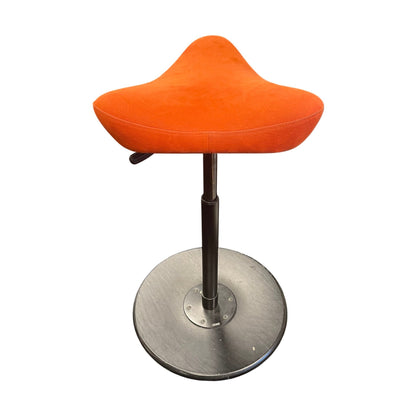 Move Variér barstol fra Stokke, oransje, 54-80 cm høy