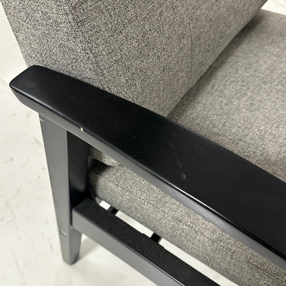 Nexus lenestol fra VAD, sortlakkert, høy rygg