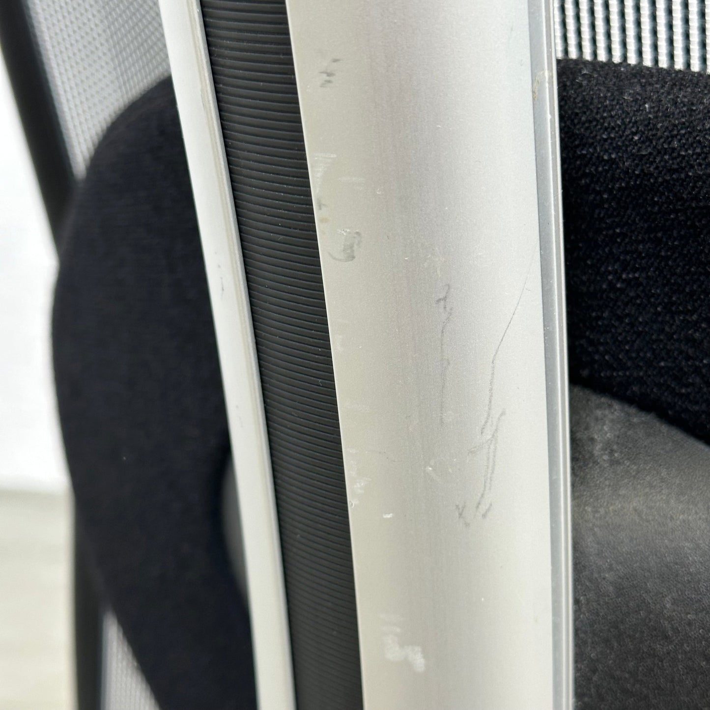 Communication møteromsstol fra HÅG, grå mesh-rygg