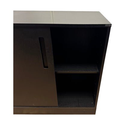 Svart skap fra Horreds