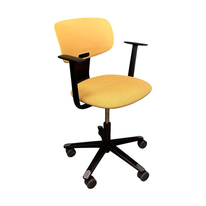 Tion 2140 møteromsstol fra HÅG, gul