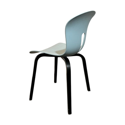 Pond spisestol fra ForaForm, blå