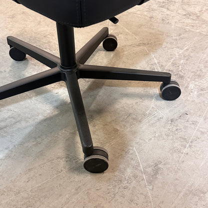 Grand kontorstol fra Horreds, skinn