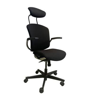 Savo Maxikon kontorstol