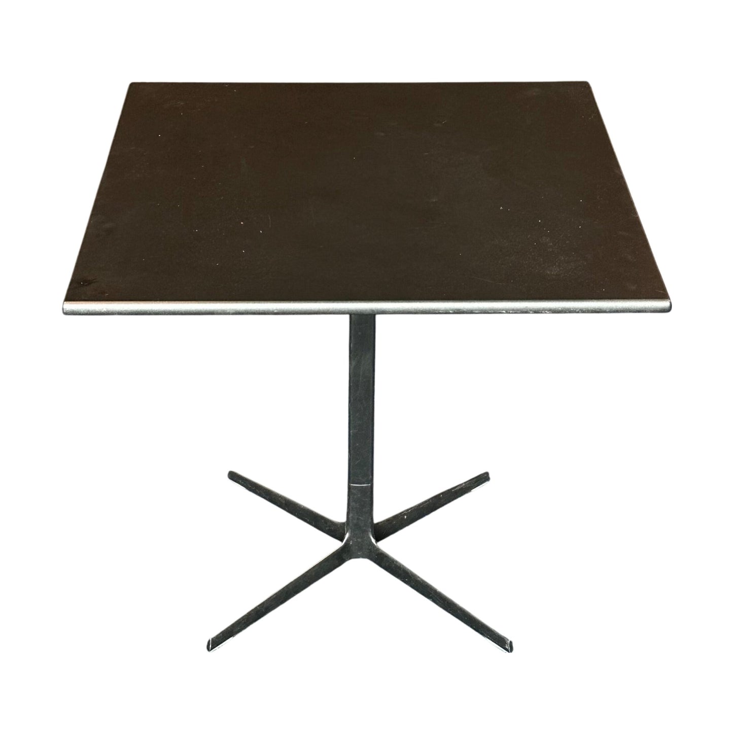 Arper Wim sort loungebord, 80x80 cm, H74 cm