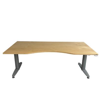 Skrivebord fra Kinnarps, el hev/senk, 180cm