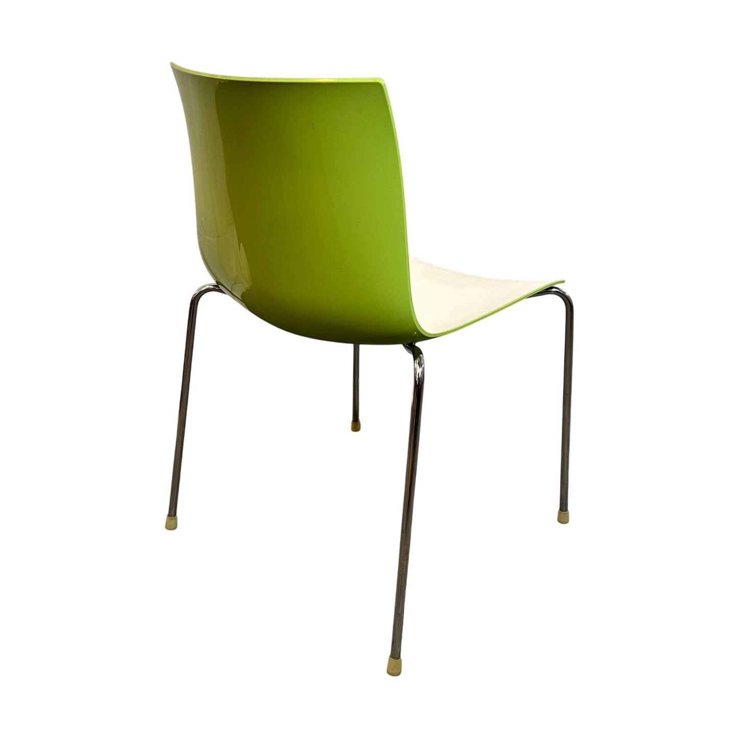 Catifa 46 møteromsstol fra Arper, grønn ramme