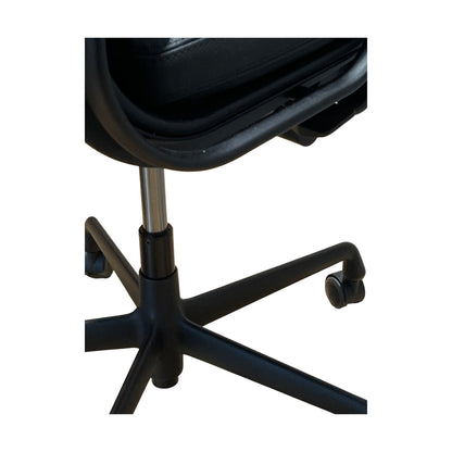 Vitra Softpad EA 217