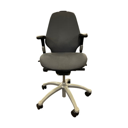 Kontorstol fra RH Logic, grå