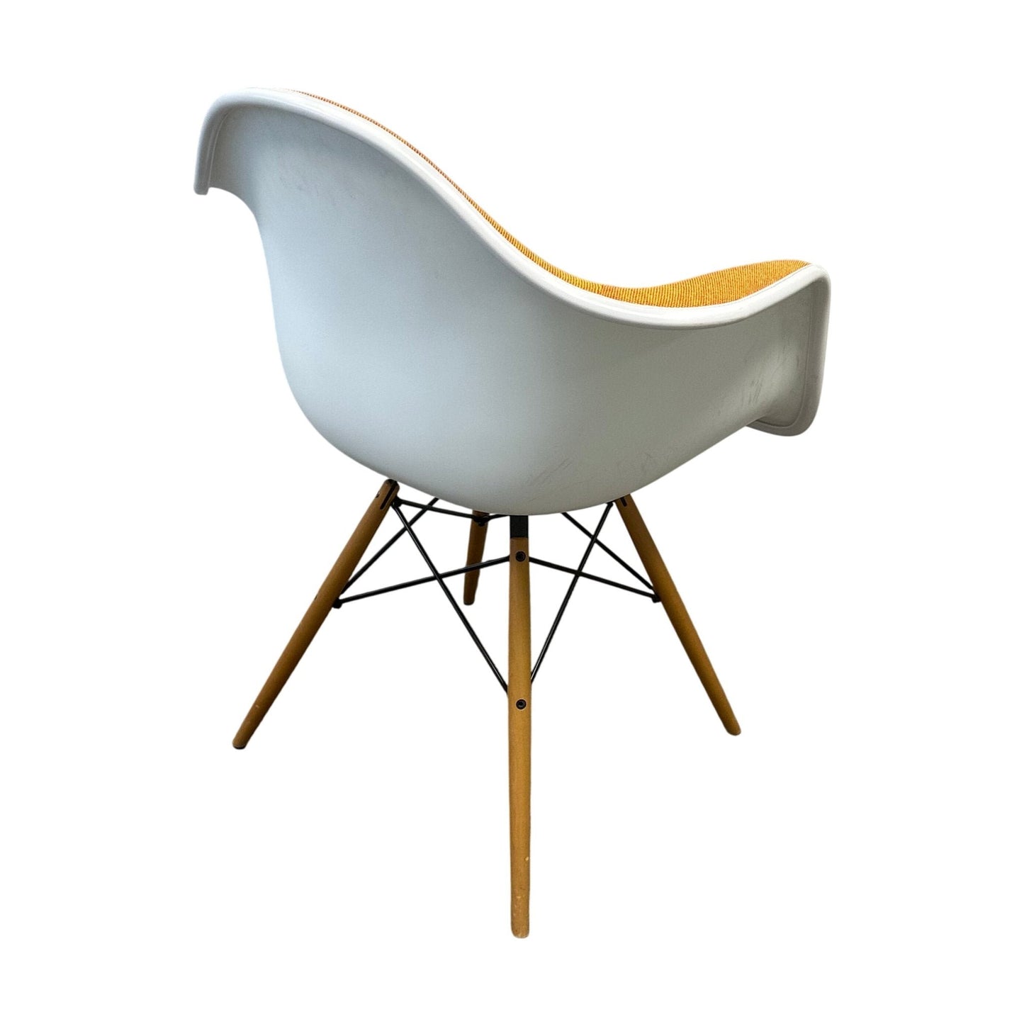 Eames spisestol fra Vitra, oransje