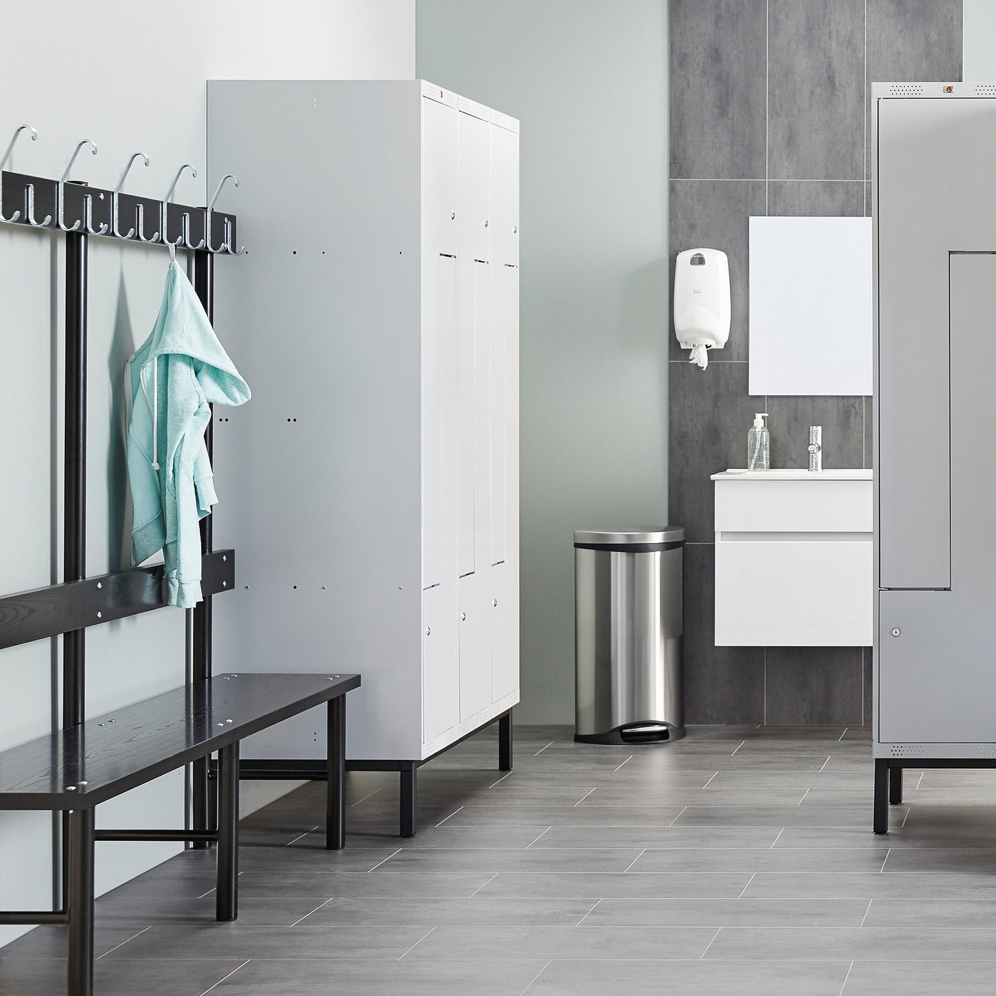 Z-skap CLASSIC, 3 seksjoner, 6 dører, grå