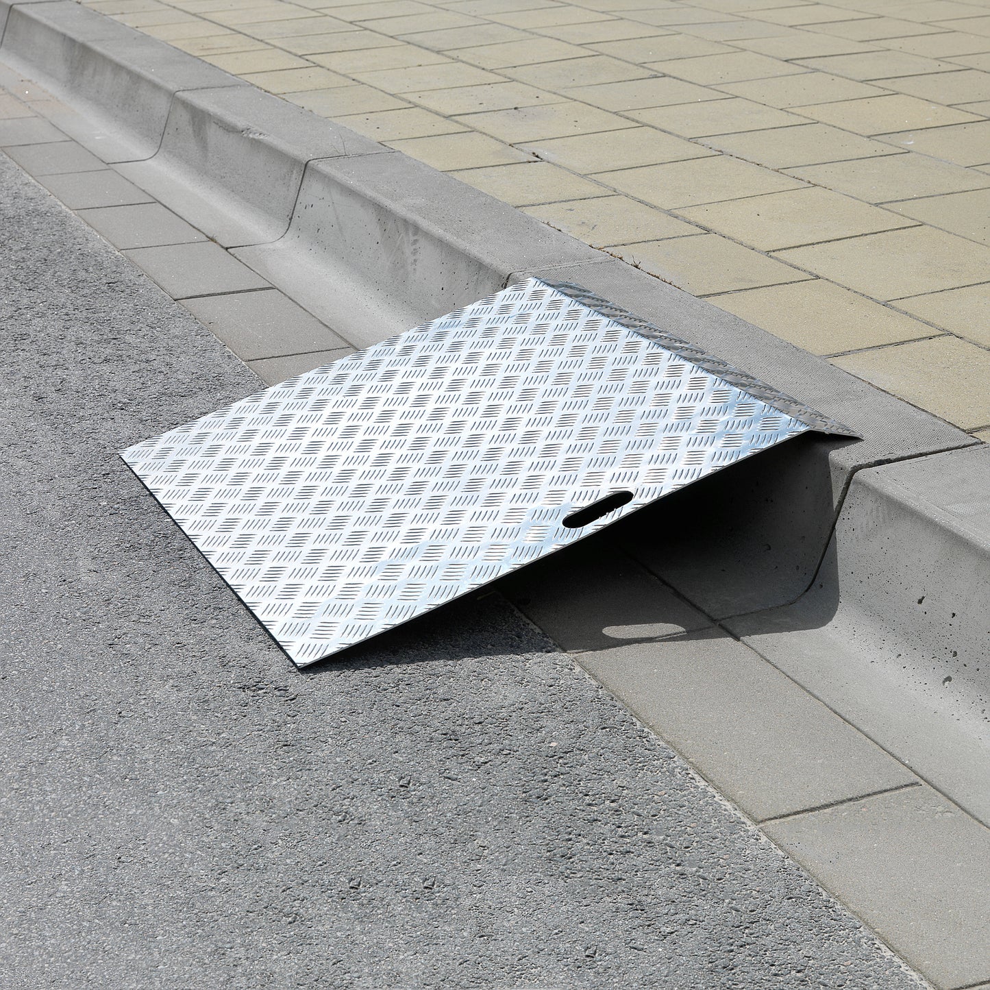 Lasterampe, 150 kg, 800x800 mm, aluminium fra AJ Produkter