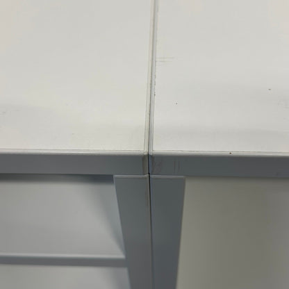 Bokhylle i hvit fra QBUS – 3 hyller, B120 cm