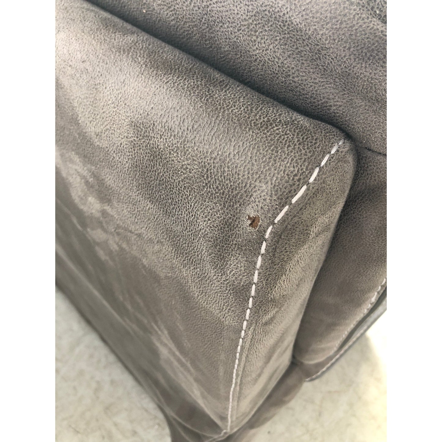 Preston Sofagruppe fra A-Møbler, 3- 2- og 1-seter, gråbrun microfiber