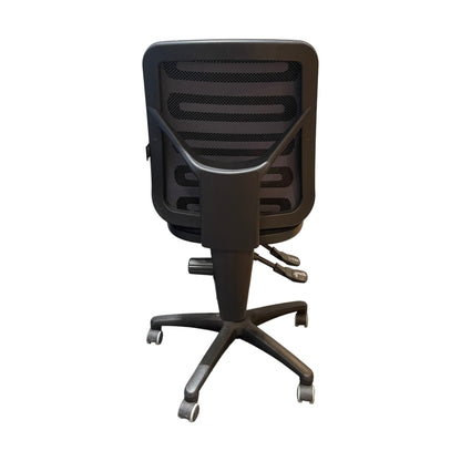 Kontorstol fra Staples, sort