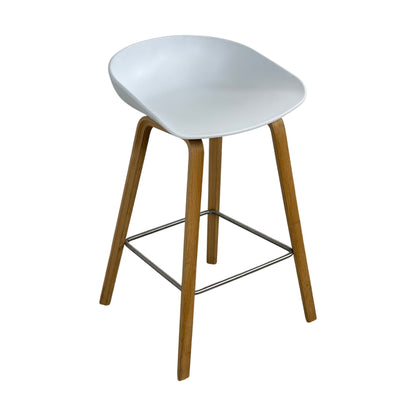 About A Stool barstol fra HAY, hvit, 74 cm høy
