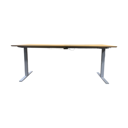 Elektrisk hev/senk skrivebord med magebue, 180cm