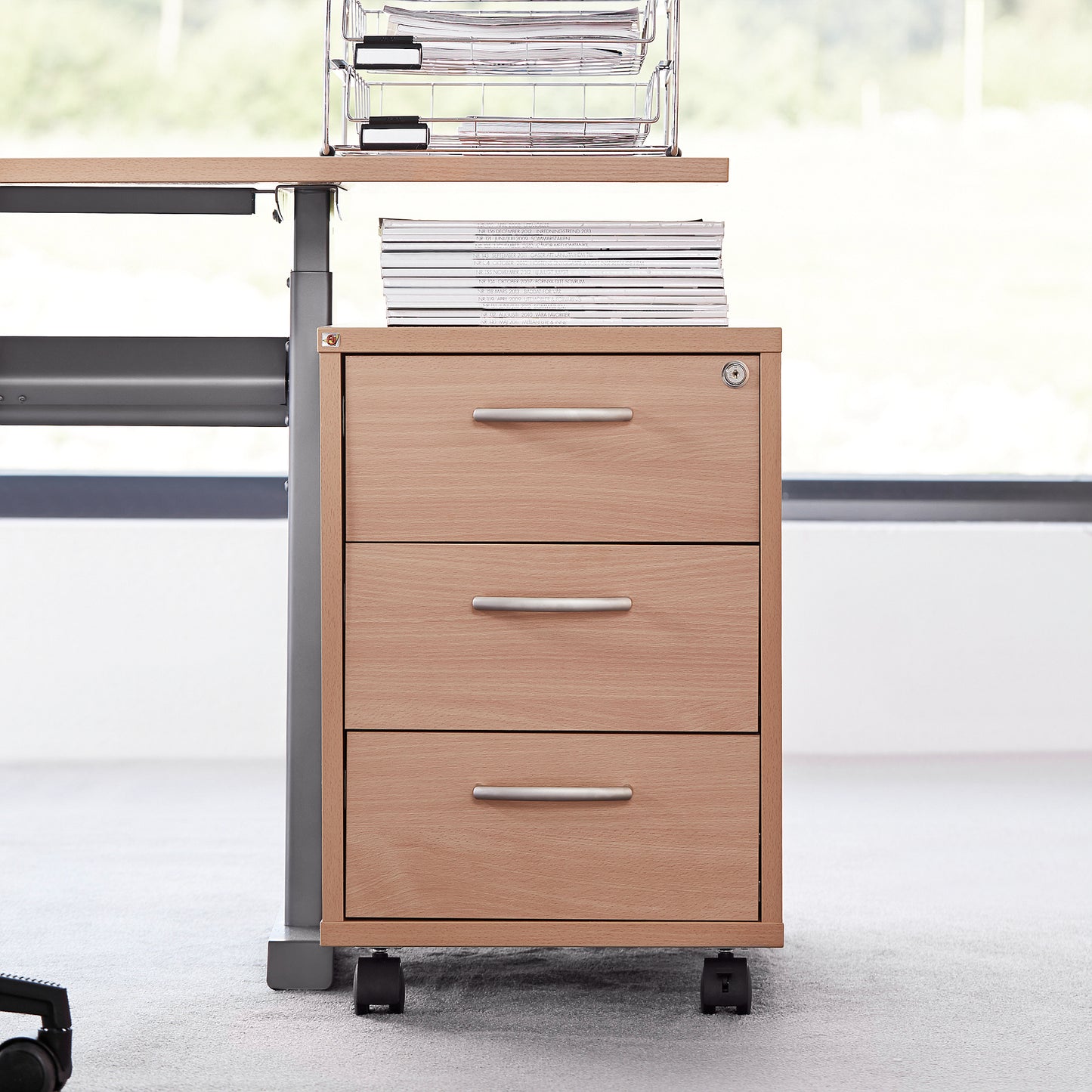 Skuffeseksjon FLEXUS med hjul, 3 skuffer, bøk laminat