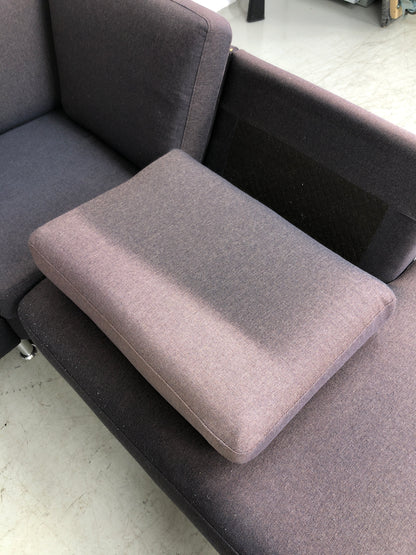 Brun hjørnesofa med åpen ende