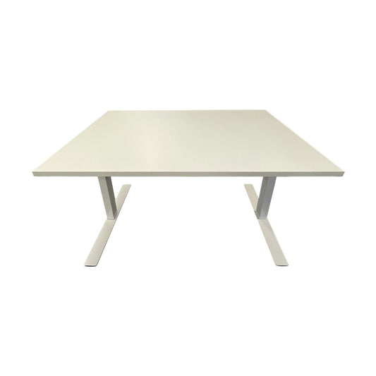 Elektrisk hev/senk skrivebord, hvit laminat, 120x80 cm