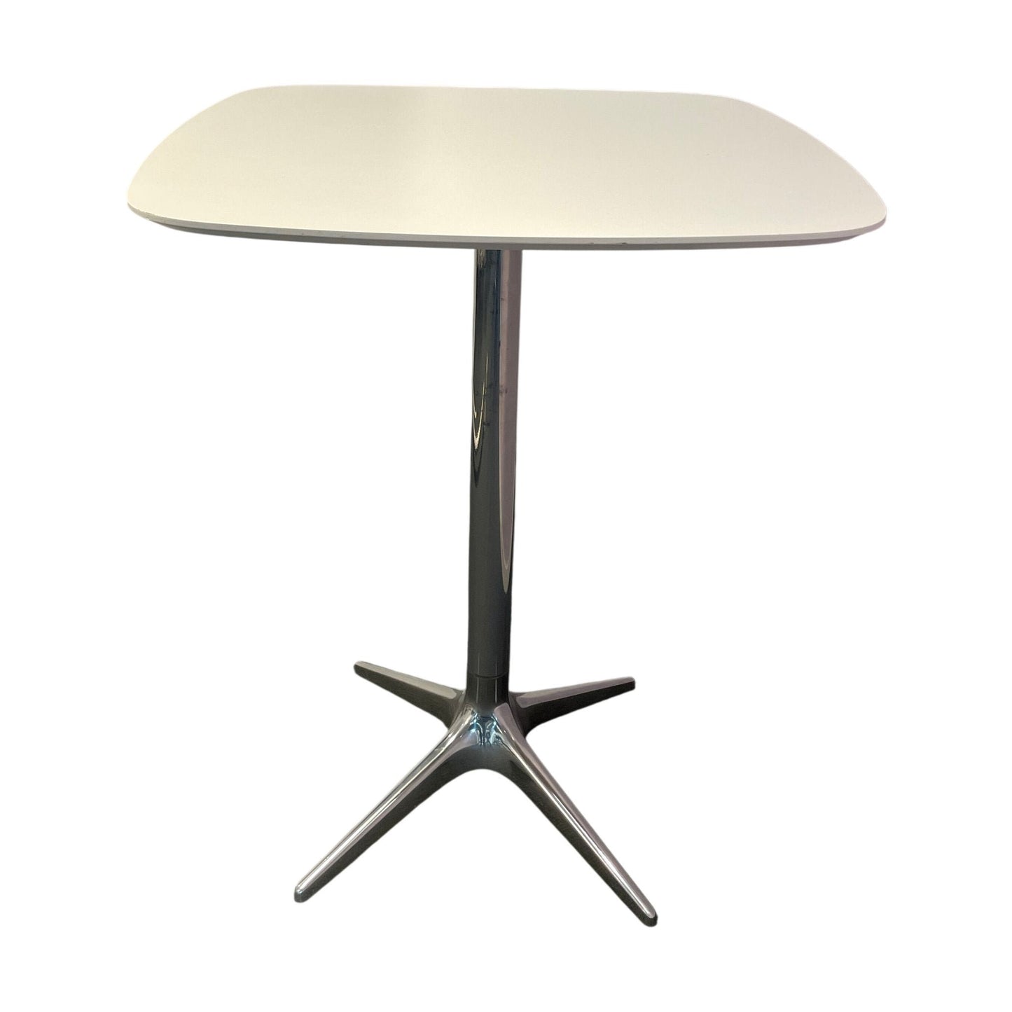 Barbord fra EFG, hvit plate, krom understell, 90x90 cm, 110 cm høy