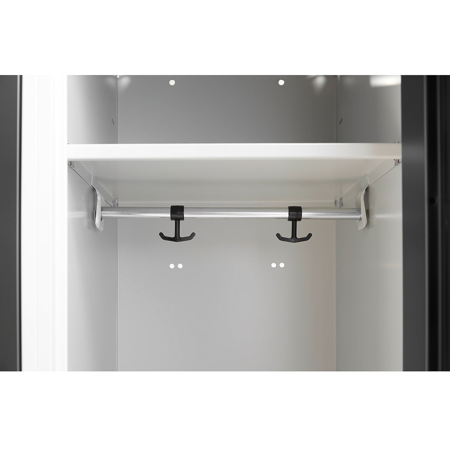 Garderobeskap CLASSIC, 3 seksjoner, flatt tak, H1740 B900 D550 mm, svart fra AJ Produkter