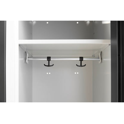Garderobeskap CLASSIC, 3 seksjoner, flatt tak, H1740 B900 D550 mm, svart fra AJ Produkter