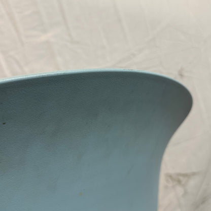 Pond spisestol fra ForaForm, blå