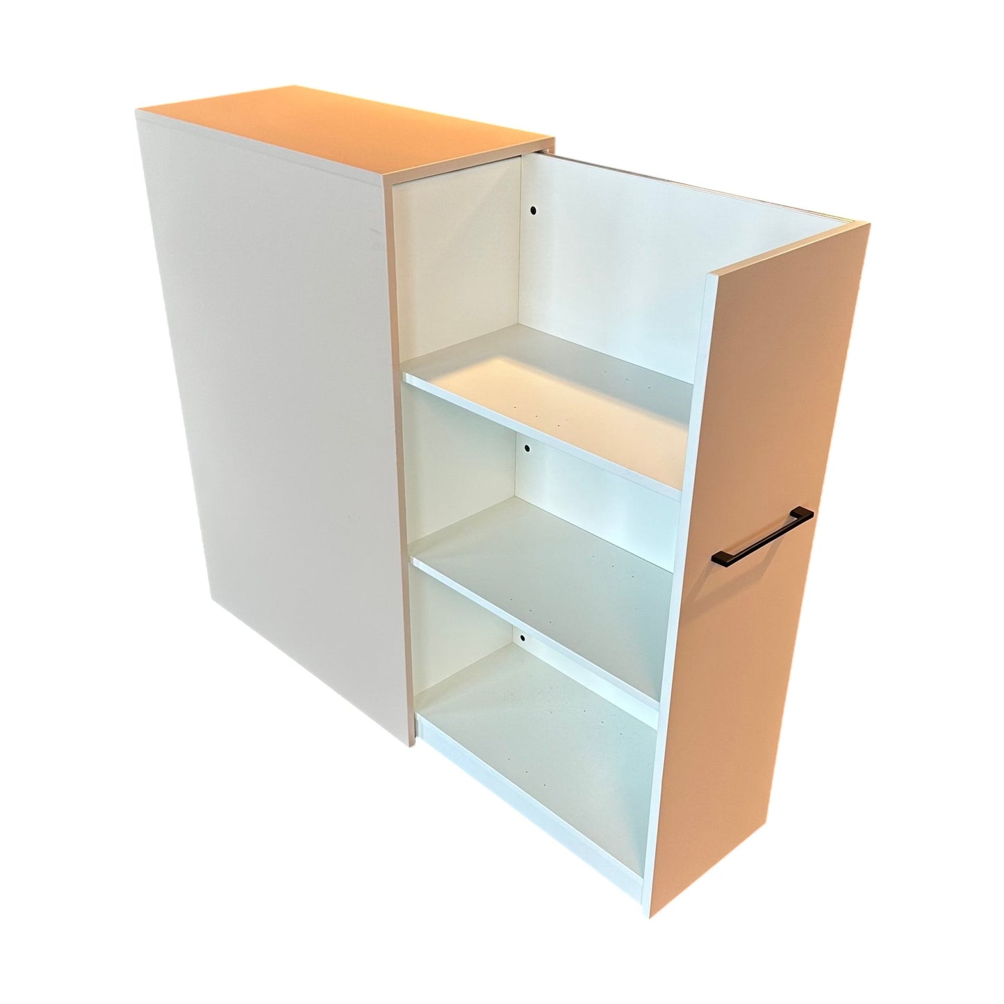 Tårnskap i beige, med venstredør