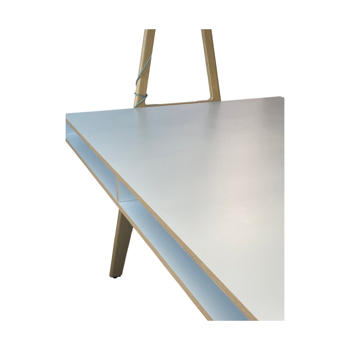 Prosjektbord fra SA møbler, hvit, 190x120 cm, 200 cm høy