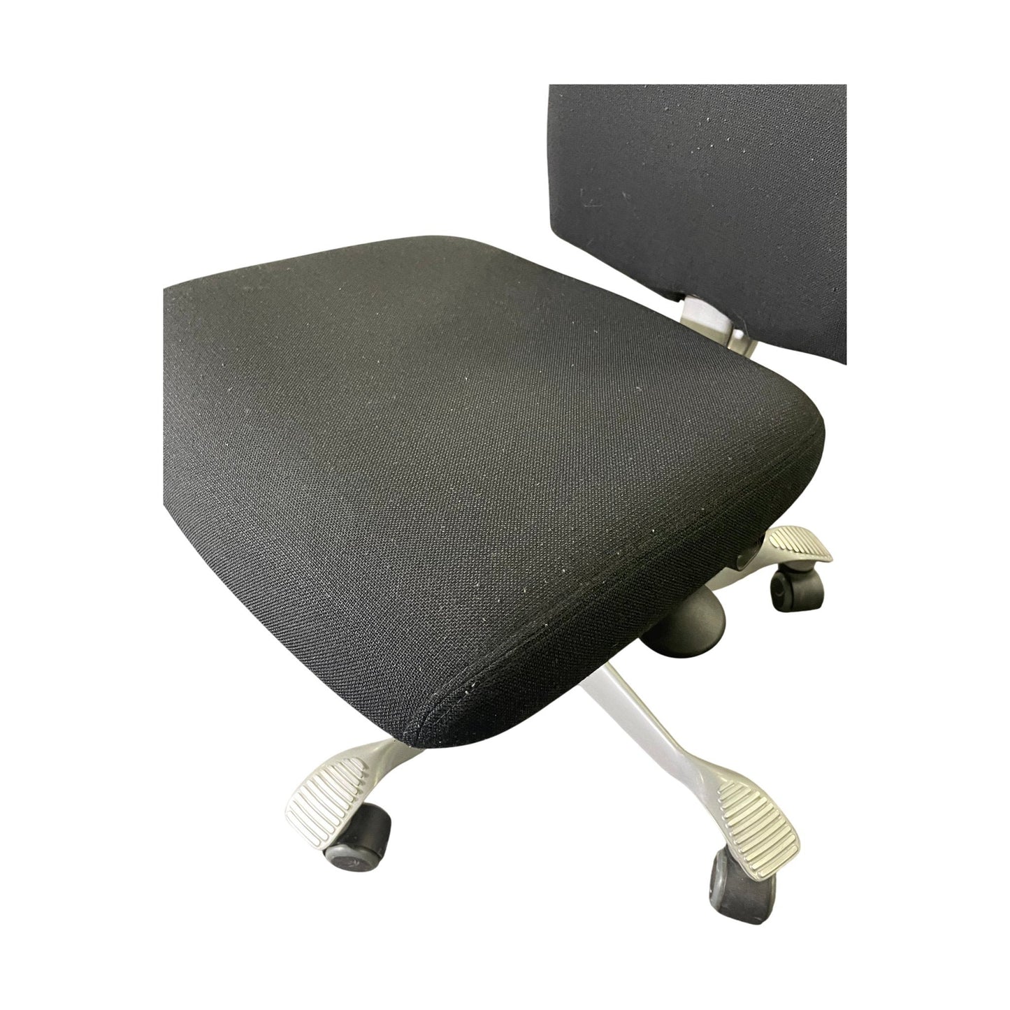 HAG H05 kontorstol med nakkestøtte, svart