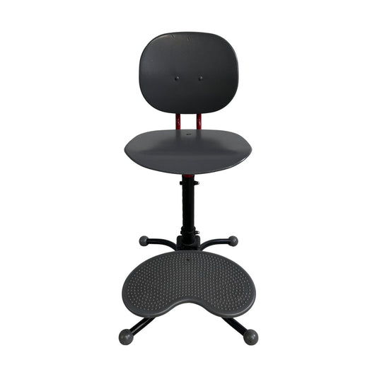 Casper elevstol fra Kinnarps, rød ramme