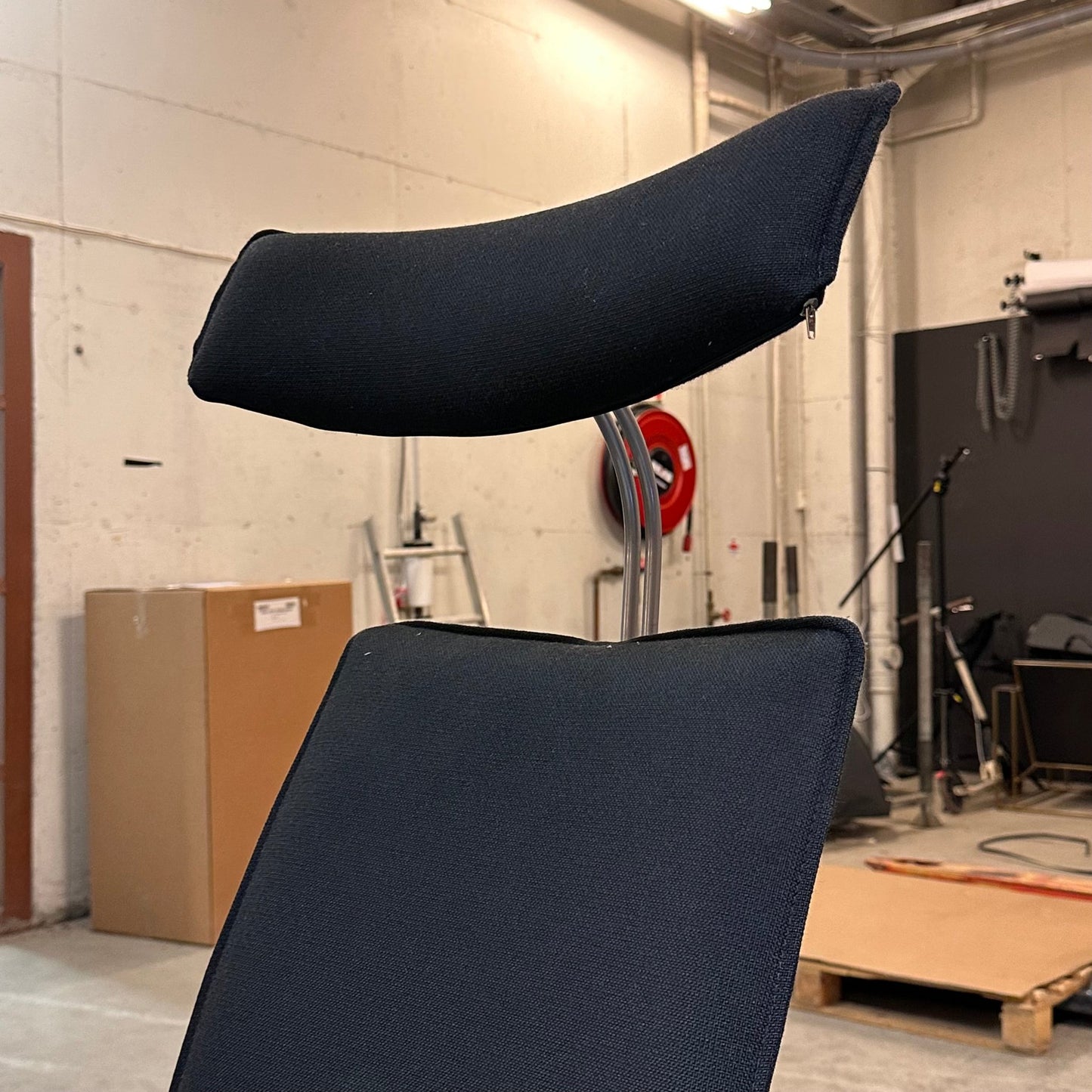 HÅG kontorstol med nakkestøtte, sort