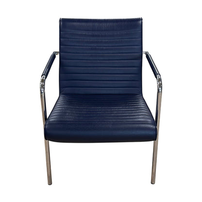 Loungestol fra Offecct, skinn, blå